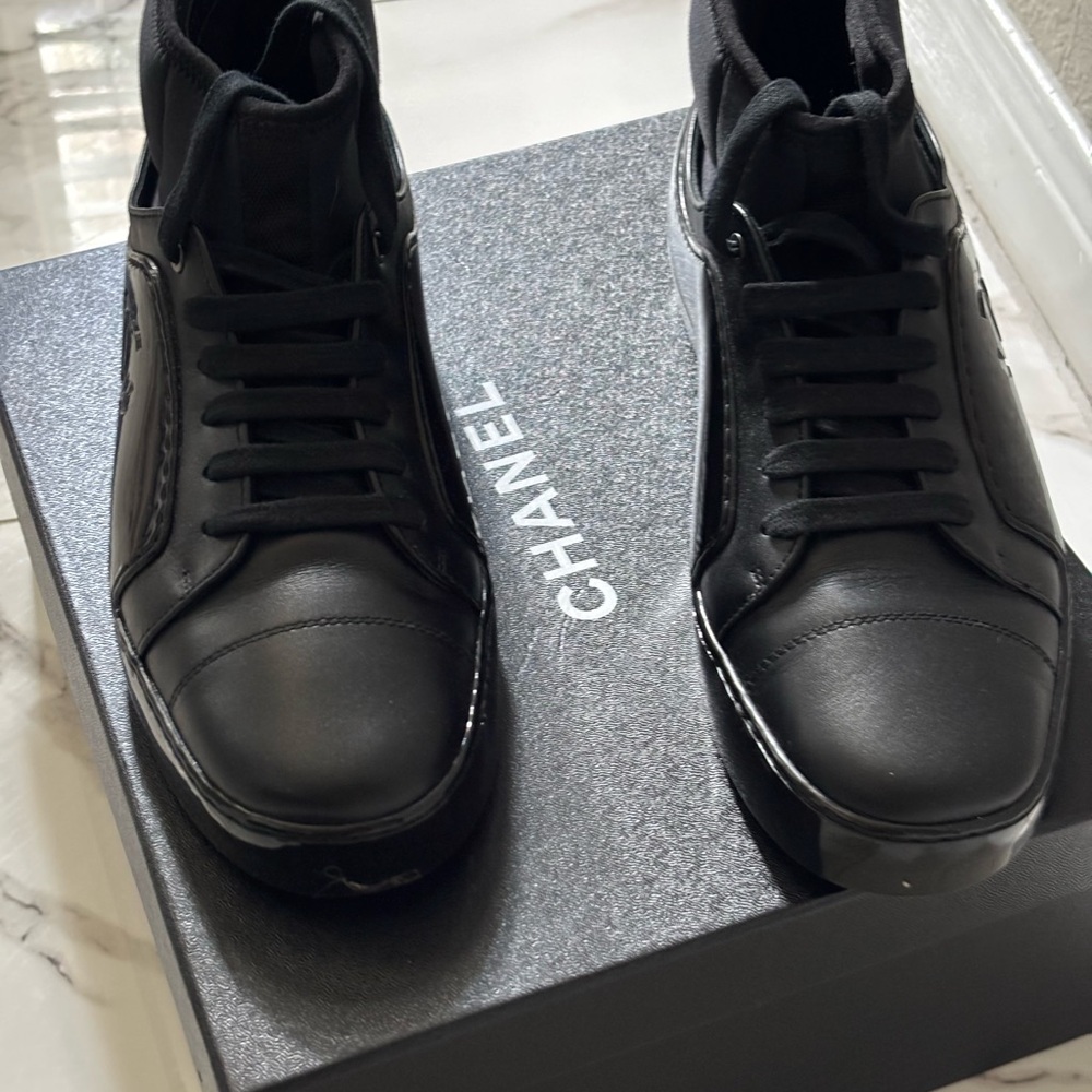 CHANEL Women's Black Sneakers